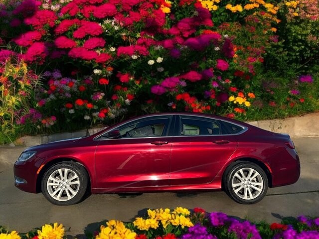 2015 Chrysler 200 in COSTA MESA, CA 92626 - 2284307 4