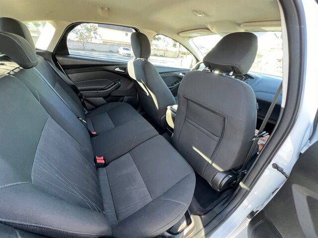 2015 Ford Focus in COSTA MESA, CA 92626 - 2284311 6