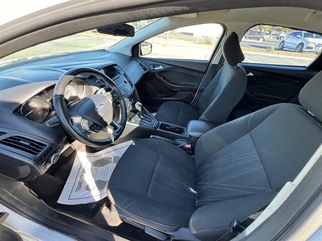2015 Ford Focus in COSTA MESA, CA 92626 - 2284311 9