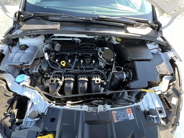 2015 Ford Focus in COSTA MESA, CA 92626 - 2284311 10