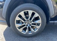 2019 Toyota RAV4 in Sebring, FL 33870 - 2285031 19