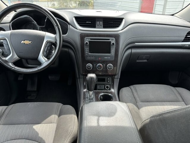 2017 Chevrolet Traverse in Hudson, FL 34669 - 2286778 13