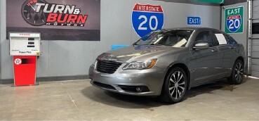 2013 Chrysler 200 in Conyers, GA 30094