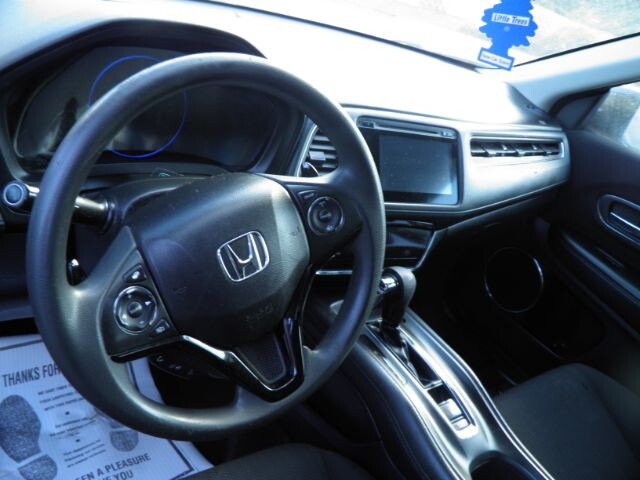 2017 Honda HR-V in Barton, MD 21521 - 2287373 3