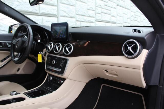 2018 Mercedes-Benz CLA 250 in Decatur, GA 30032 - 2287377 61