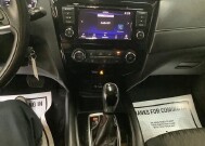 2019 Nissan Rogue in Chicago, IL 60659 - 2287813 15