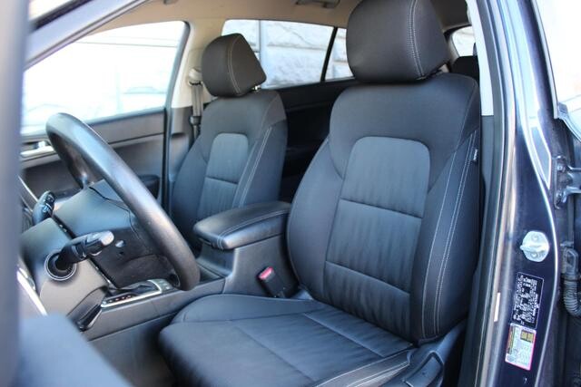 2019 Kia Sportage in Decatur, GA 30032 - 2289057 69