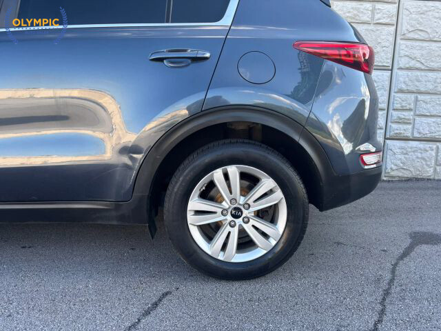 2019 Kia Sportage in Decatur, GA 30032 - 2289057 10