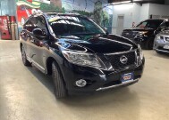 2013 Nissan Pathfinder in Chicago, IL 60659 - 2289609 7