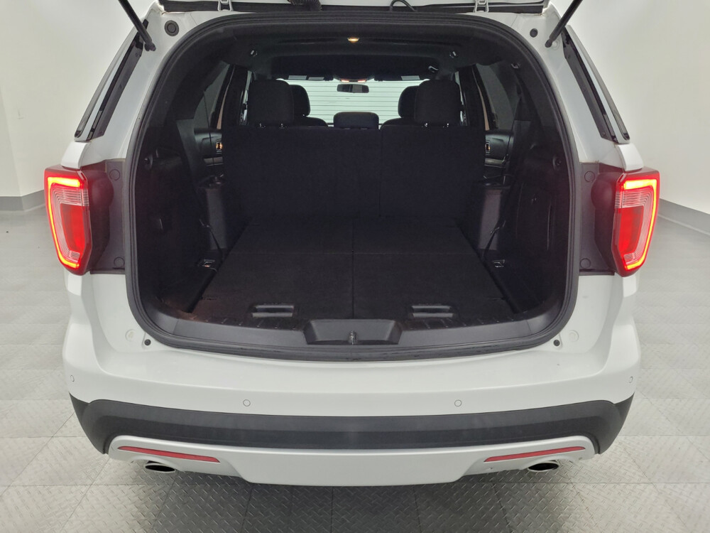 2017 Ford Explorer in Glendale, AZ 85301 - 2291643 62