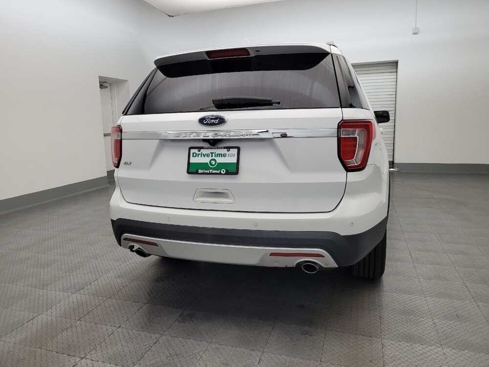 2017 Ford Explorer in Glendale, AZ 85301 - 2291643 7