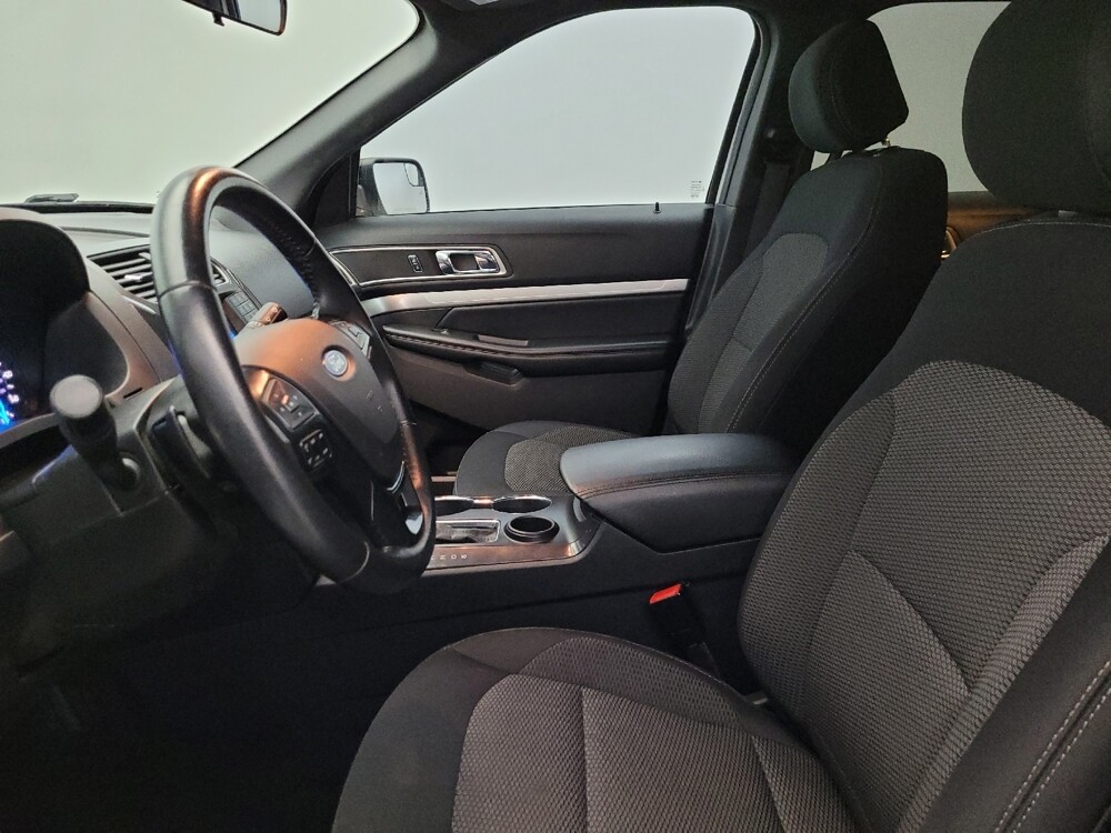 2017 Ford Explorer in Glendale, AZ 85301 - 2291643 17