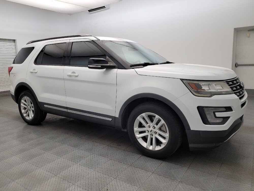 2017 Ford Explorer in Glendale, AZ 85301 - 2291643 11