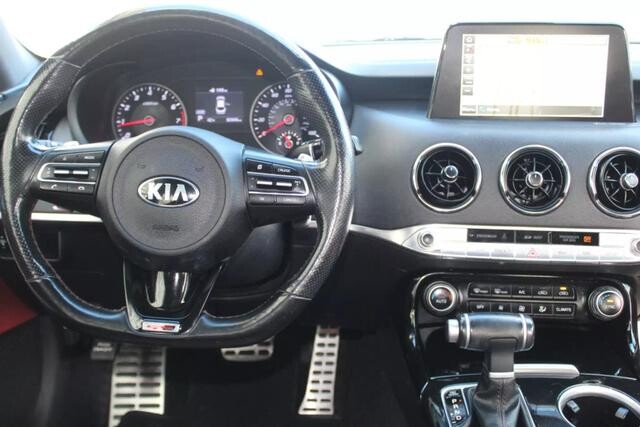 2020 Kia Stinger in Decatur, GA 30032 - 2291843 165