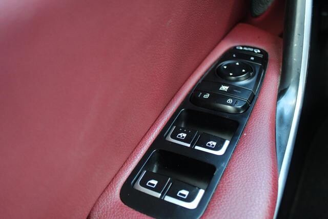 2020 Kia Stinger in Decatur, GA 30032 - 2291843 176