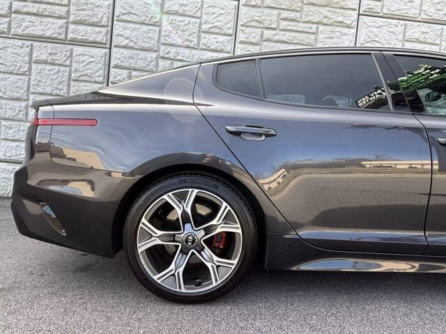 2020 Kia Stinger in Decatur, GA 30032 - 2291843 111