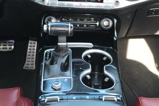 2020 Kia Stinger in Decatur, GA 30032 - 2291843 173