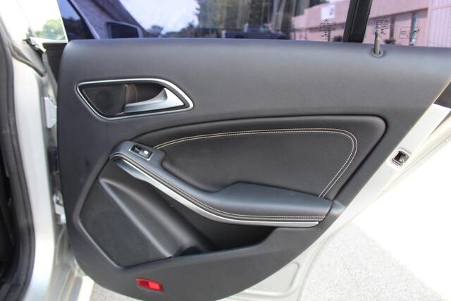 2015 Mercedes-Benz CLA 250 in Decatur, GA 30032 - 2292121 172