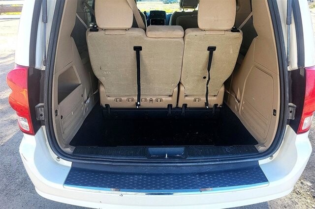 2013 Dodge Grand Caravan in tucson, AZ 85719 - 2292930 11