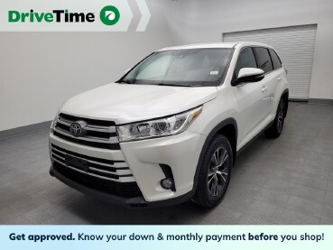 2019 Toyota Highlander in Indianapolis, IN 46219