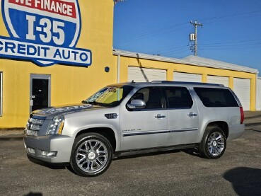 2010 Cadillac Escalade ESV in Oklahoma City, OK 73129