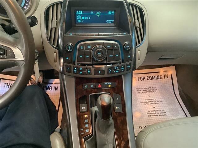 2021 Chevrolet Equinox in Chicago, IL 60659 - 2296008 34