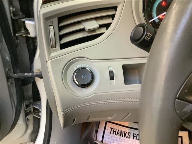 2021 Chevrolet Equinox in Chicago, IL 60659 - 2296008 30