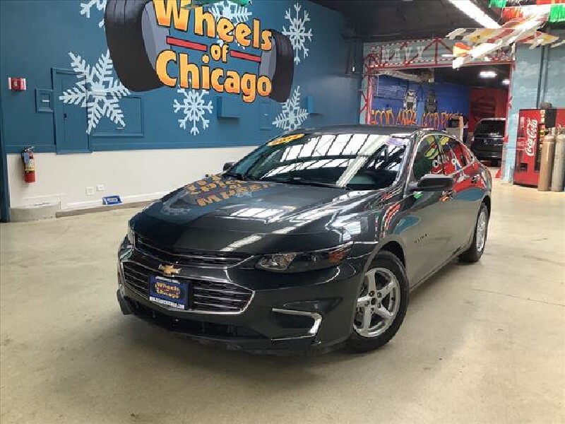 2017 Chevrolet Malibu in Chicago, IL 60659 - 2296013