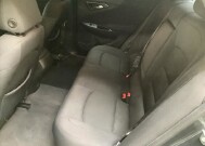 2017 Chevrolet Malibu in Chicago, IL 60659 - 2296013 19