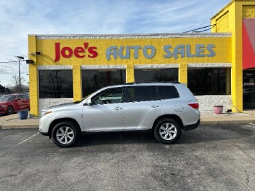 2013 Toyota Highlander in Indianapolis, IN 46222-4002