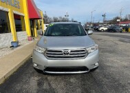 2013 Toyota Highlander in Indianapolis, IN 46222-4002 - 2297185 2