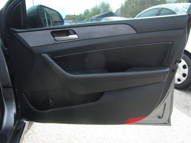 2018 Hyundai Sonata in Tampa, FL 33604-6914 - 2297878 45