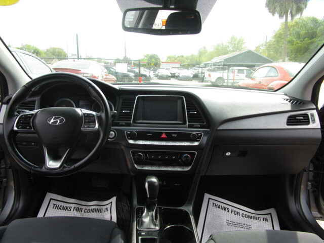 2018 Hyundai Sonata in Tampa, FL 33604-6914 - 2297878 32