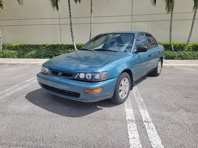 1996 Toyota Corolla in Pompano Beach, FL 33064 - 2298289 3