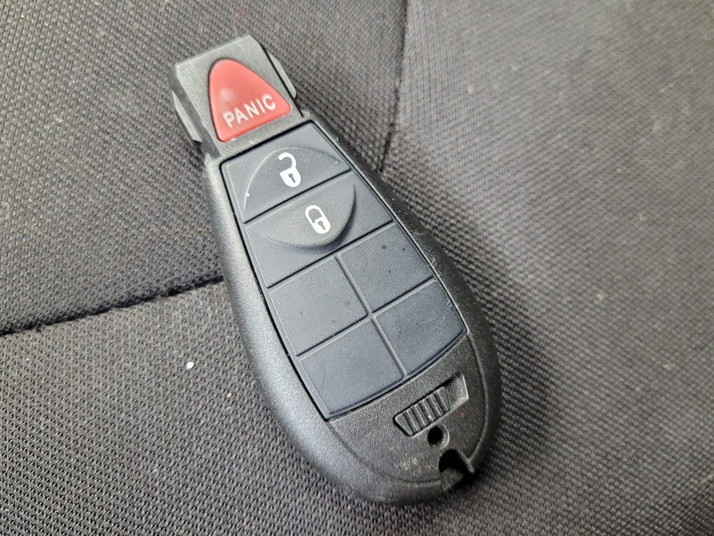 2019 Jeep Cherokee in Salem, VA 24153 - 2298418 65