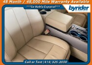 2015 Ford Expedition in Milwaukee, WI 53221 - 2298625 32