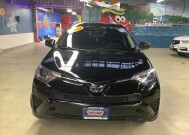 2018 Toyota RAV4 in Chicago, IL 60659 - 2298862 9