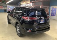 2018 Toyota RAV4 in Chicago, IL 60659 - 2298862 4