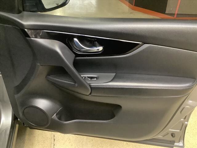 2018 Nissan Rogue Sport in Chicago, IL 60659 - 2298863 21