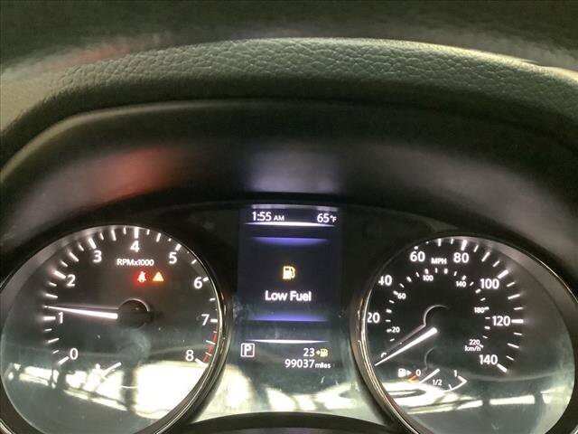 2018 Nissan Rogue Sport in Chicago, IL 60659 - 2298863 14