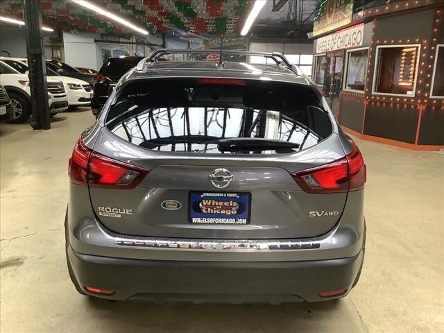 2018 Nissan Rogue Sport in Chicago, IL 60659 - 2298863 4