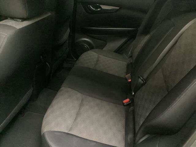 2018 Nissan Rogue Sport in Chicago, IL 60659 - 2298863 17