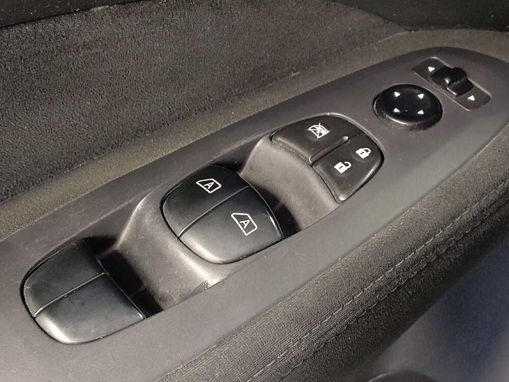 2016 Nissan Pathfinder in Live Oak, TX 78233 - 2299055 27