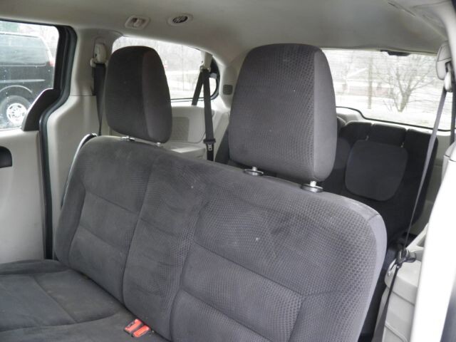 2018 Dodge Grand Caravan in Barton, MD 21521 - 2299313 4