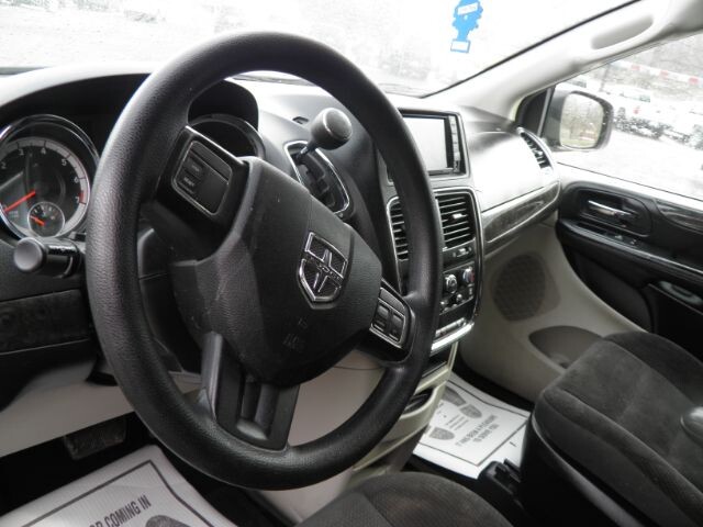 2018 Dodge Grand Caravan in Barton, MD 21521 - 2299313 3