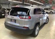 2019 Jeep Cherokee in Chicago, IL 60659 - 2299857 5