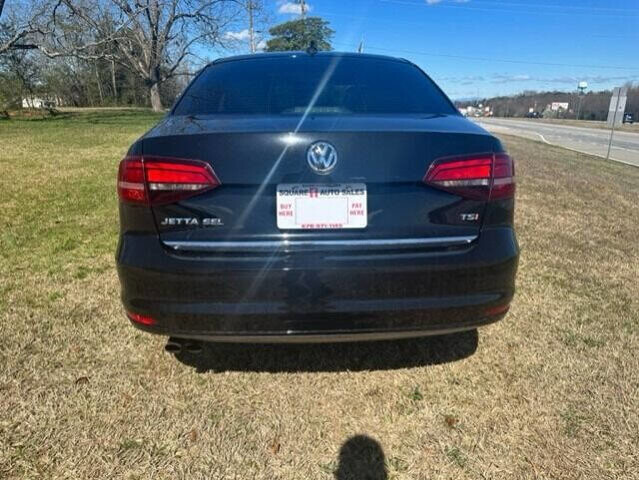 2017 Volkswagen Jetta in Commerce, GA 30529 - 2299919 16