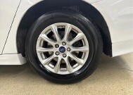 2017 Ford Fusion in Chicago, IL 60659 - 2300707 8