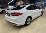 2017 Ford Fusion in Chicago, IL 60659 - 2300707 4