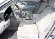 2009 Toyota Camry in Hamilton, OH 45015 - 2300714 6
